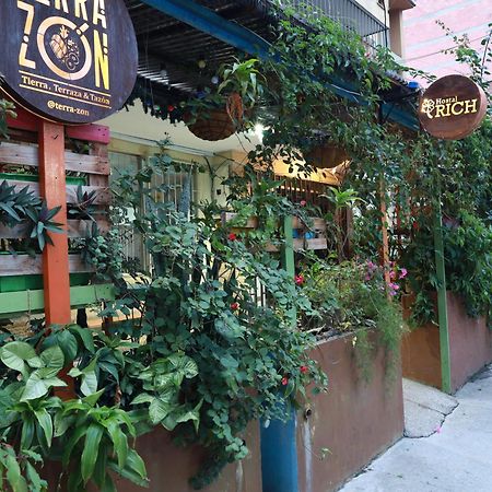 Hostal Rich Medellín Eksteriør bilde