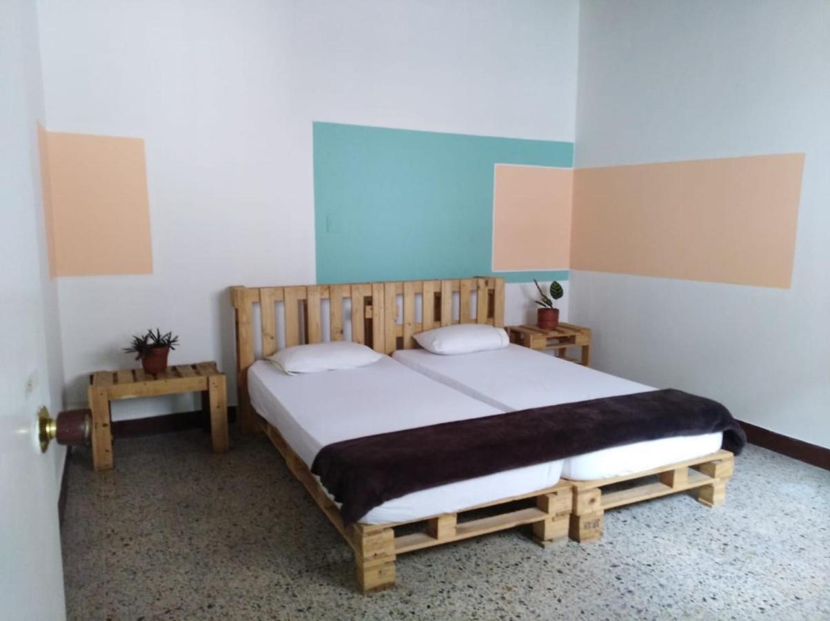 Hostal Rich Medellín Eksteriør bilde
