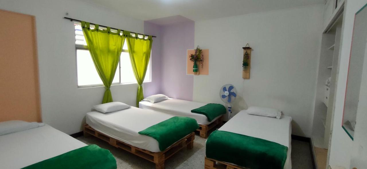 Hostal Rich Medellín Eksteriør bilde