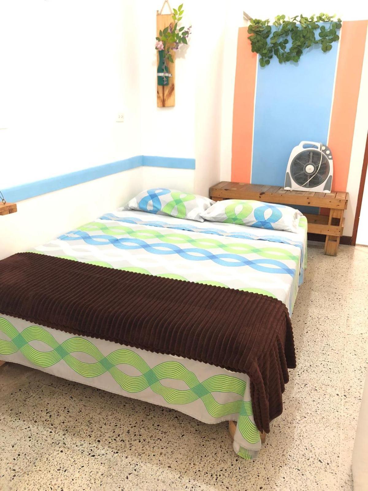 Hostal Rich Medellín Eksteriør bilde