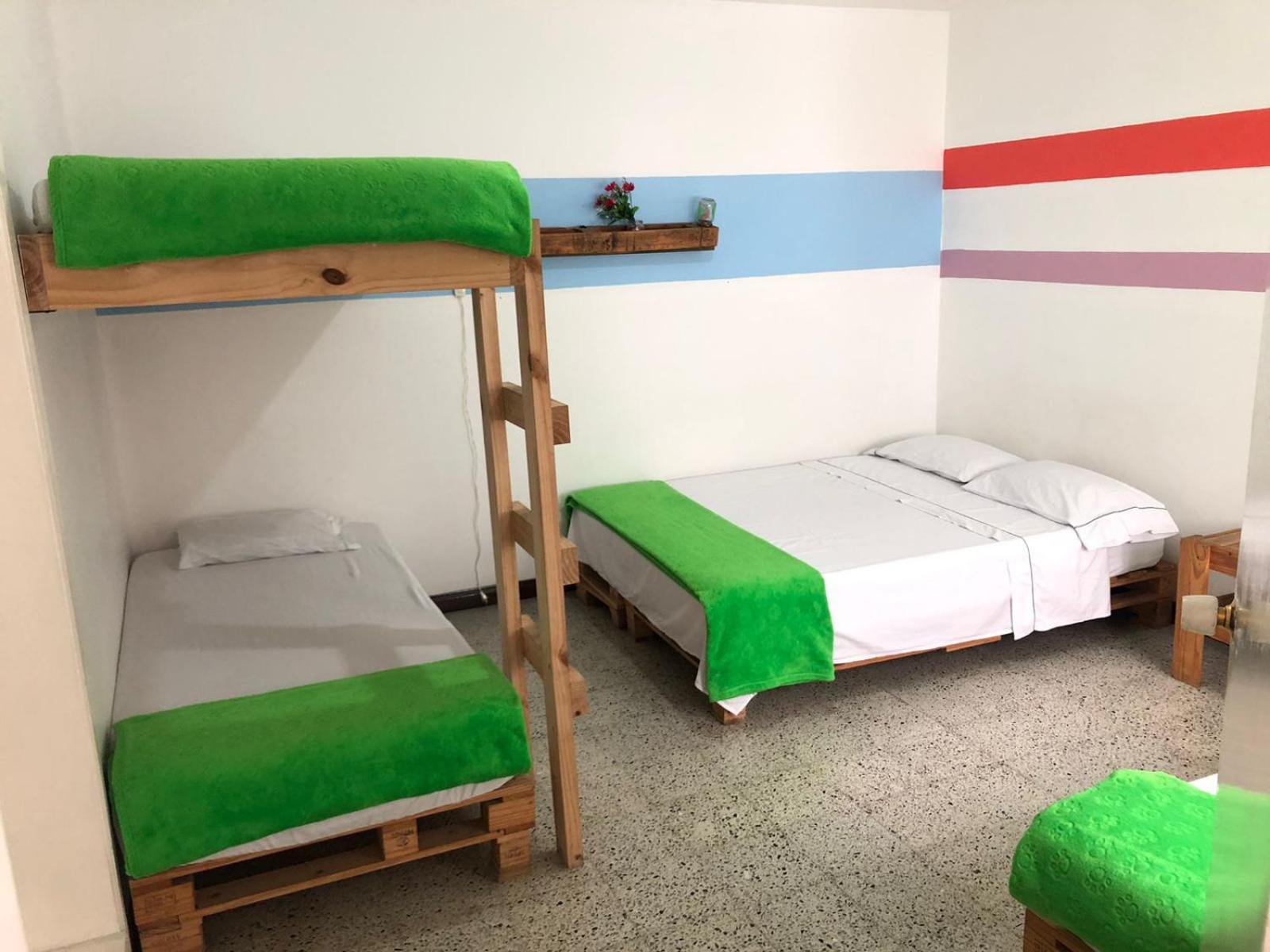 Hostal Rich Medellín Eksteriør bilde