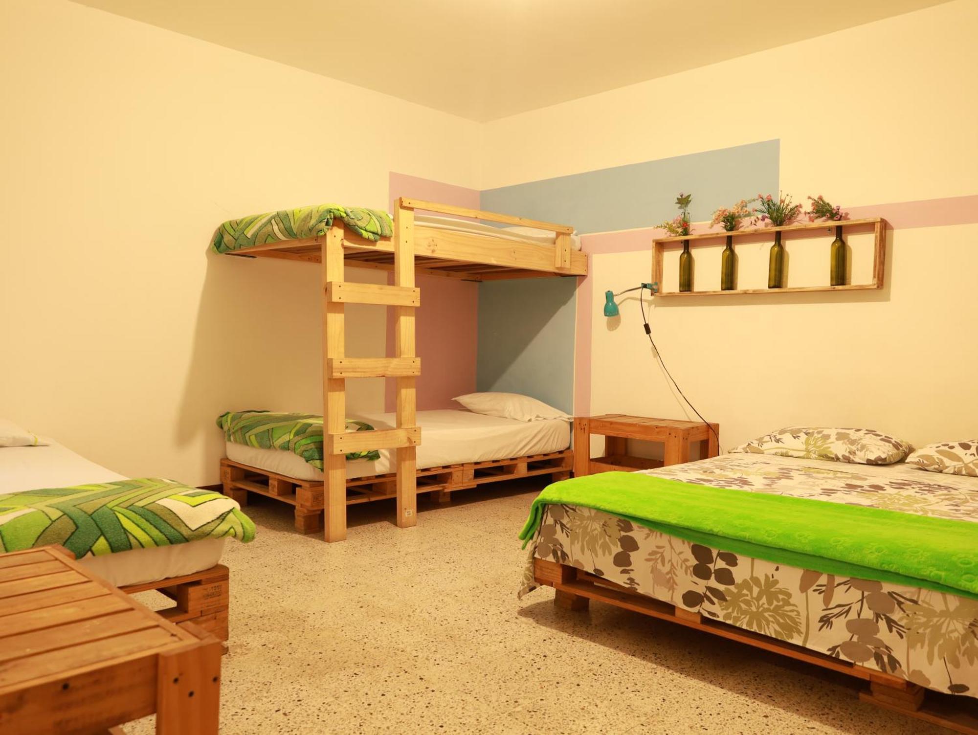 Hostal Rich Medellín Eksteriør bilde