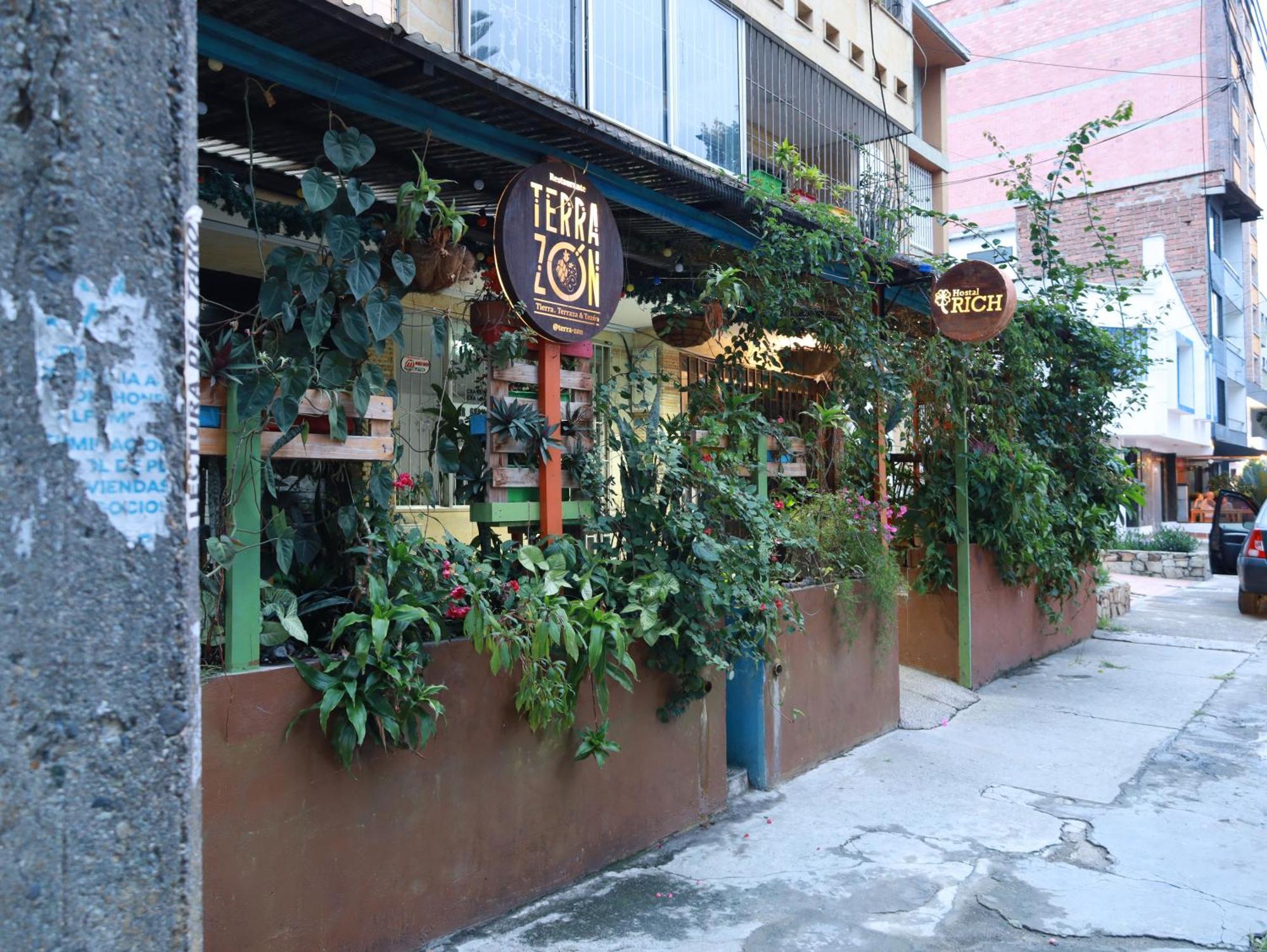 Hostal Rich Medellín Eksteriør bilde