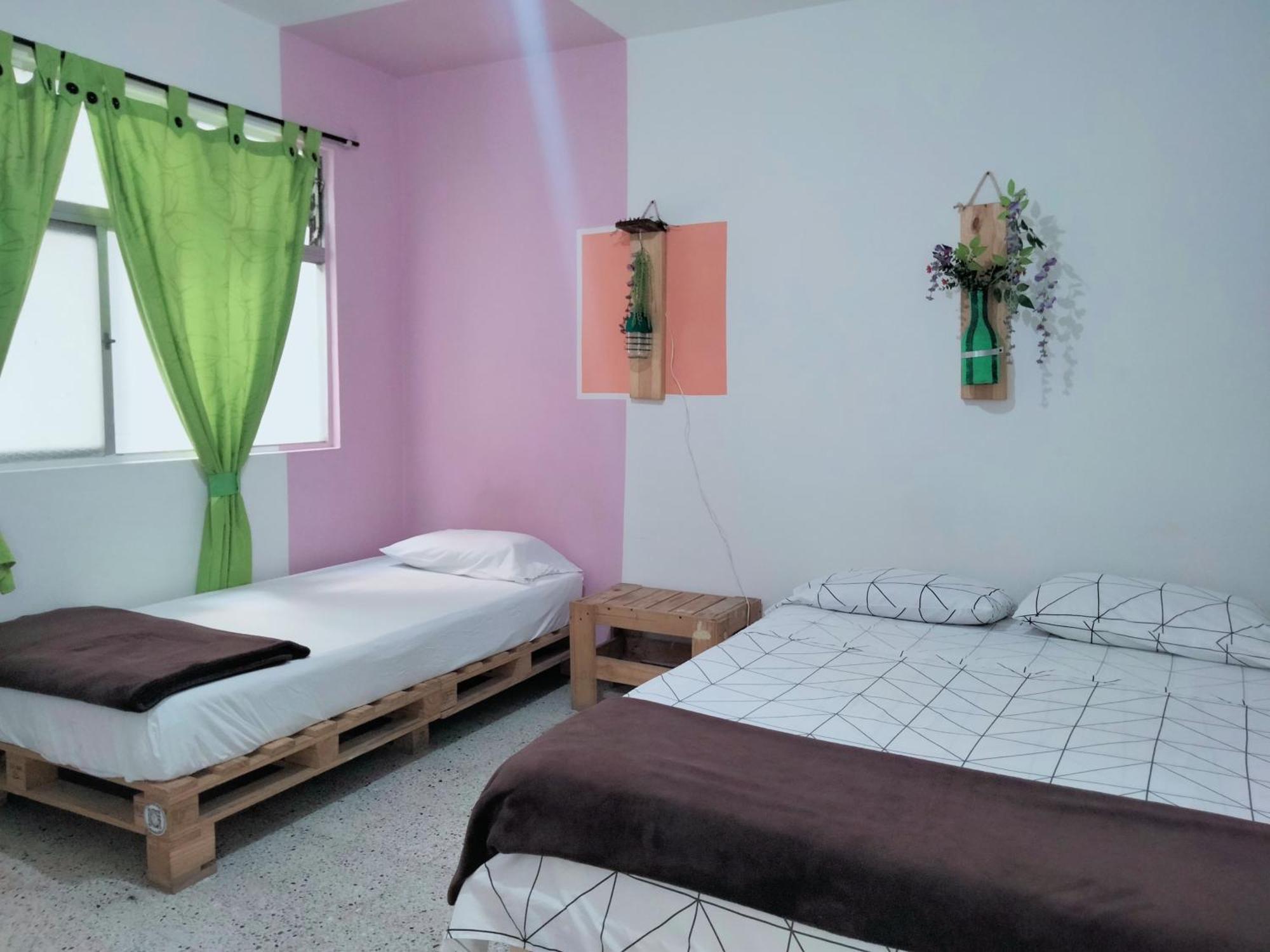 Hostal Rich Medellín Eksteriør bilde