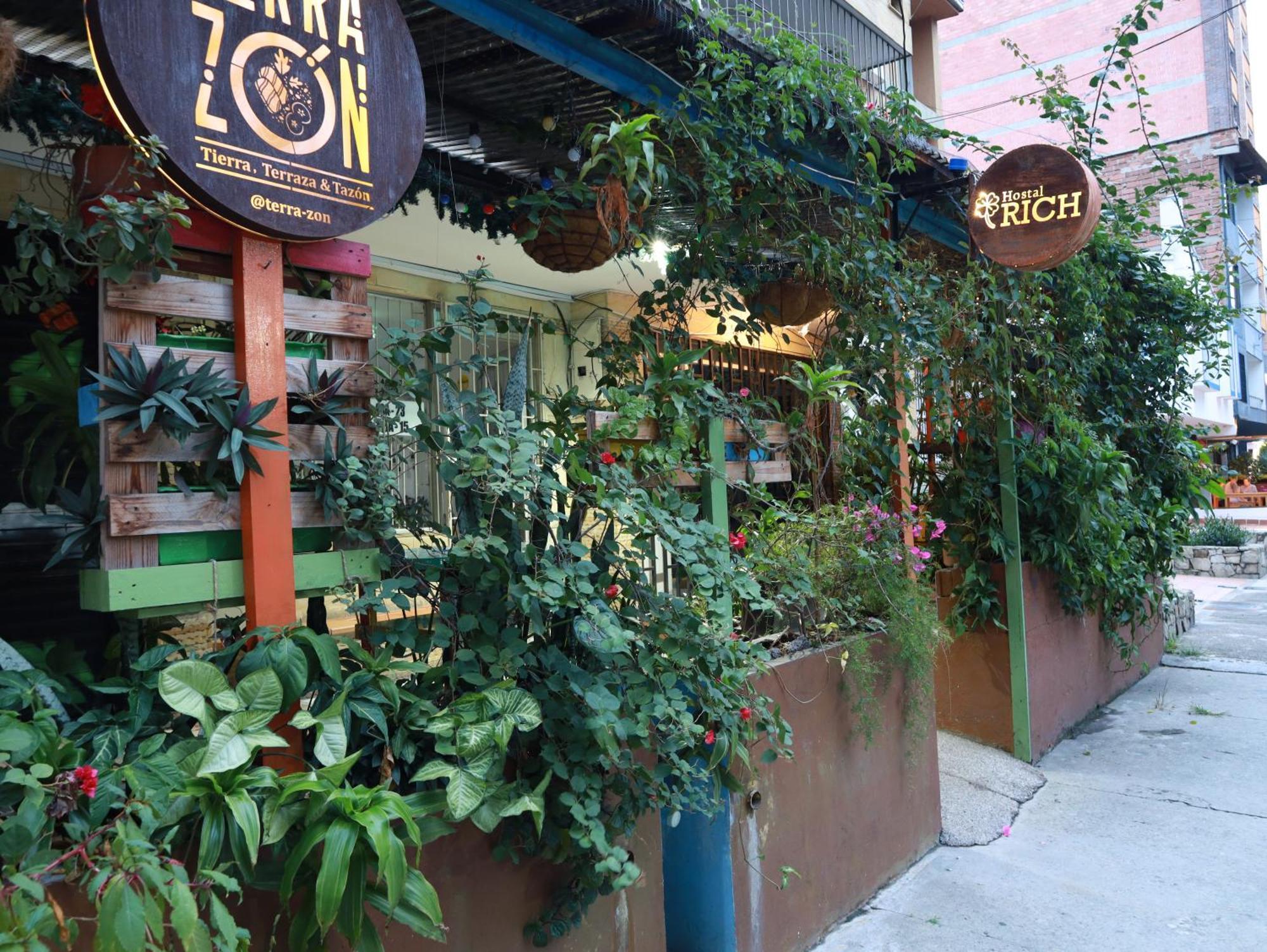 Hostal Rich Medellín Eksteriør bilde