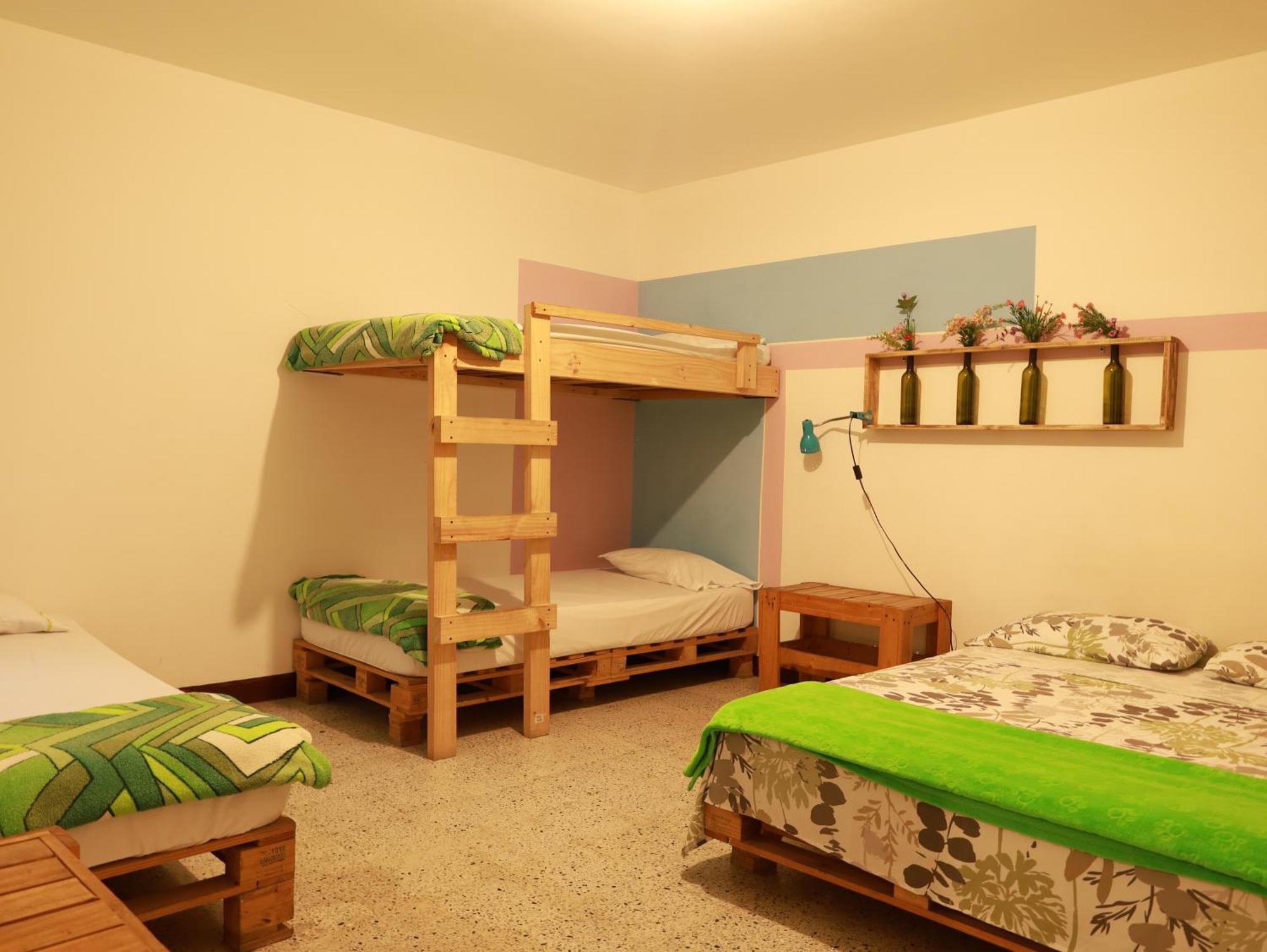 Hostal Rich Medellín Eksteriør bilde